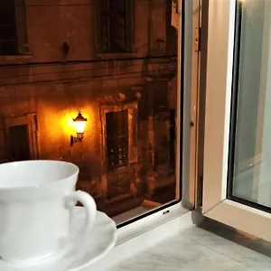  Апартаменты In The Heart Of Rynok Square / романтичні на площі ринок